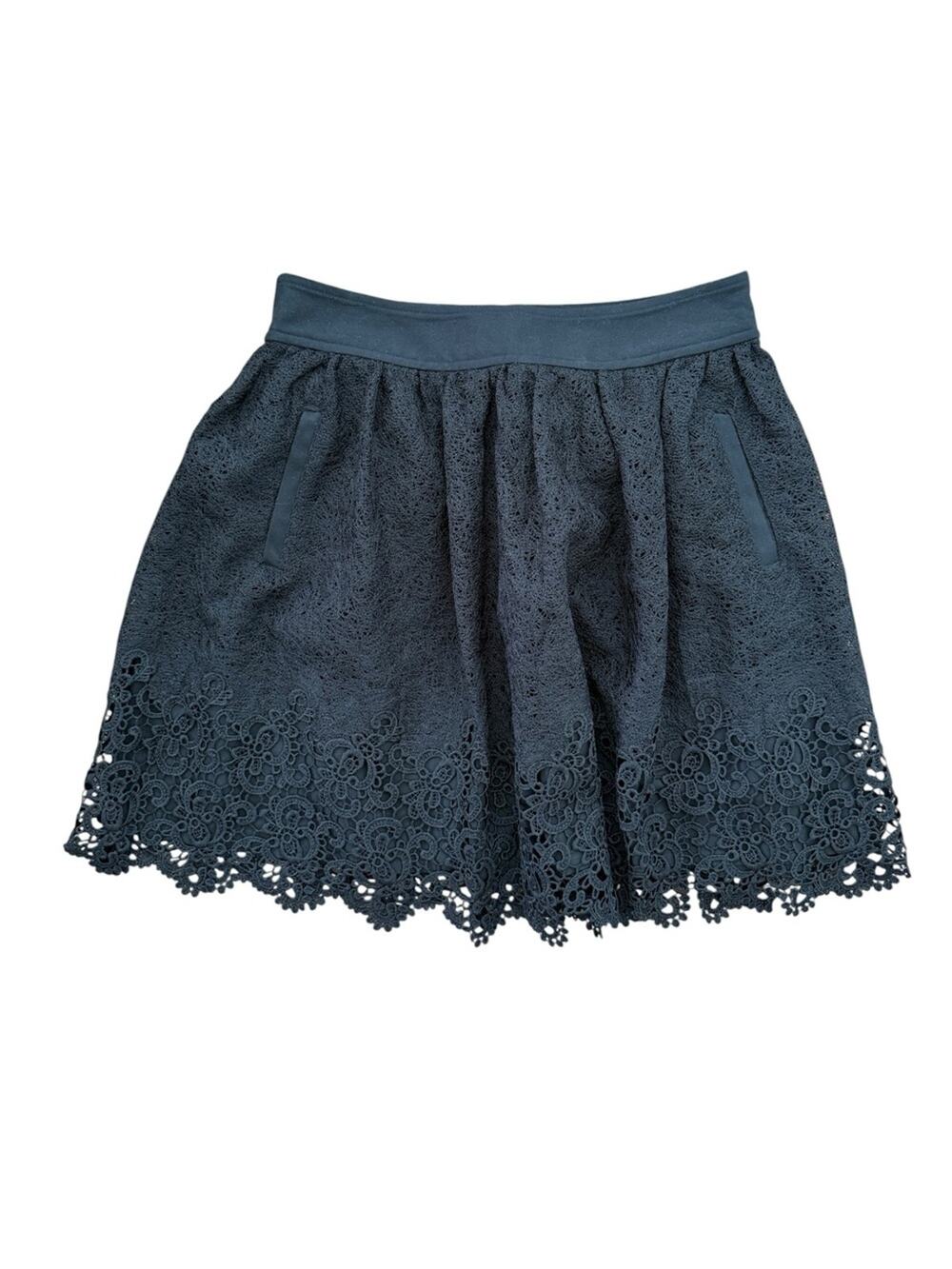 Banana Republic Heritage Collection Black Lace Skirt Size 4 Floral Lace Pockets
